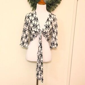 NWT Bobbi Rocco front tie short sleeve